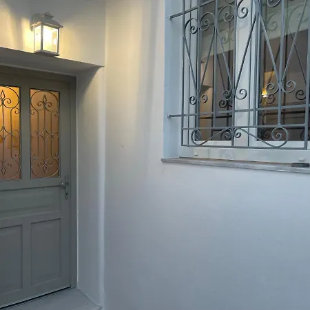 아파트 Constantza's House *